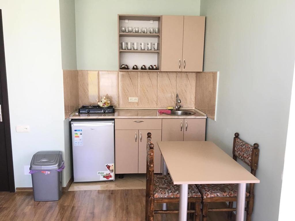 Wooden Cottage Makhinjauri Εξωτερικό φωτογραφία